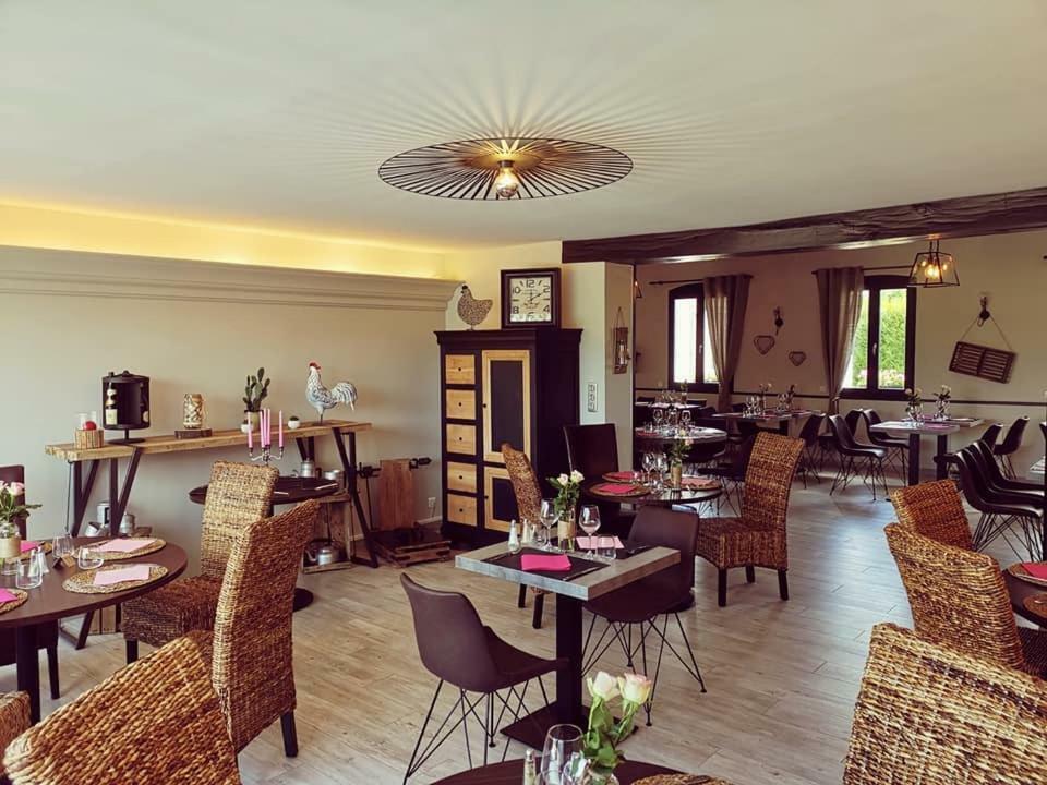 Auberge Saint-Jean Villequier-Aumont Exteriér fotografie